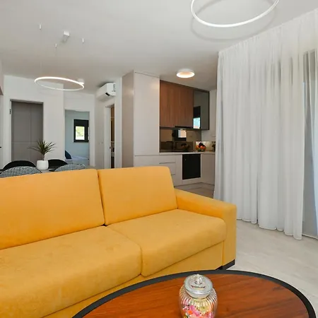Lara Apartment Metajna Exterior photo